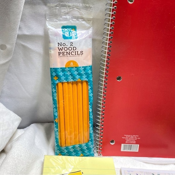 Bundle of school office supplies. - Picture 6 of 8